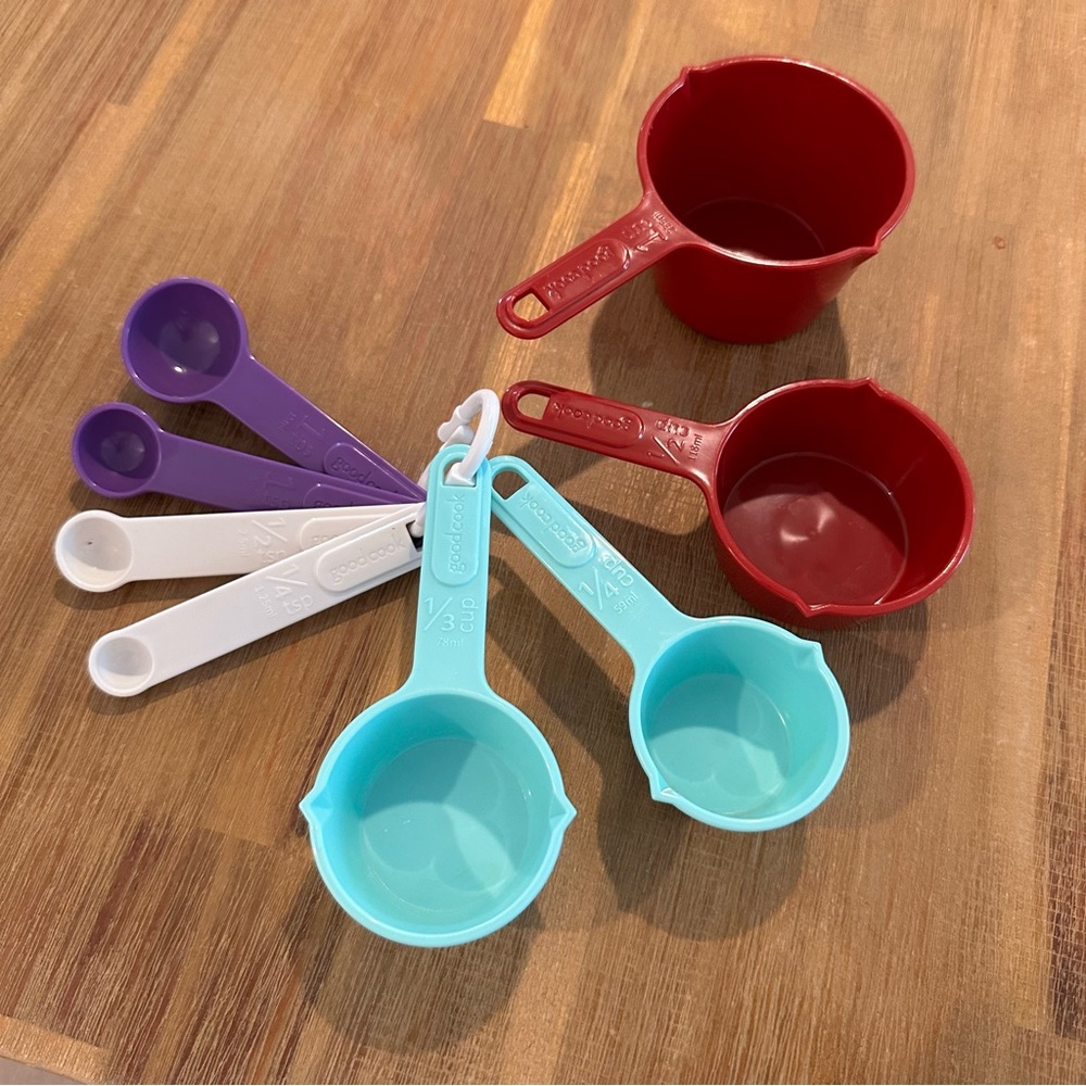 Nesting Measuring Cup Set - Colorful - Picture 3 of 7
